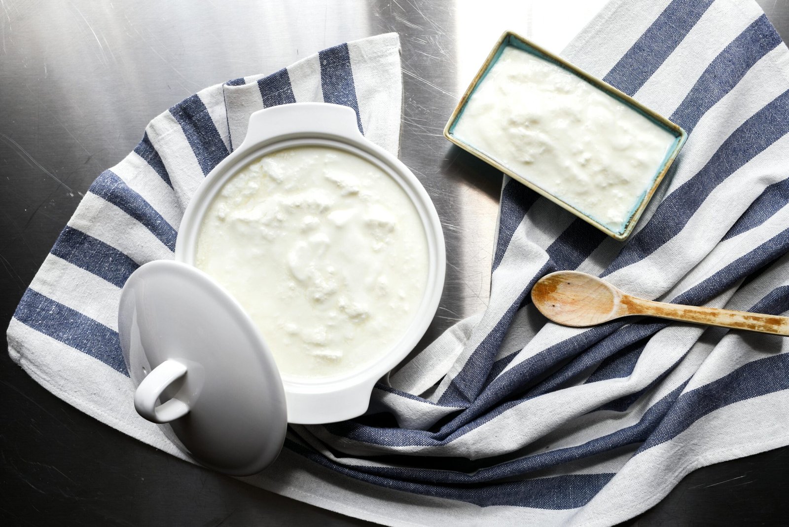 foods-to-boost-immune-system-yogurt