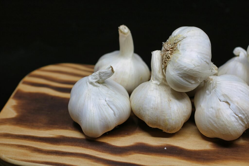 foods-to-boost-immune-system-garlic